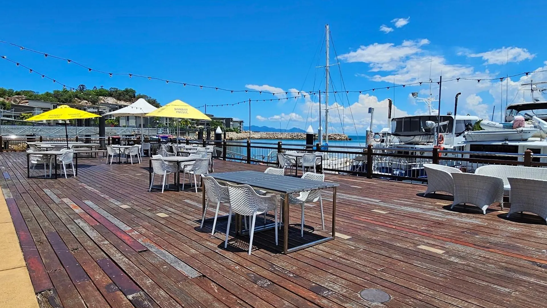 아파트 Water Views Studio 넬리베이